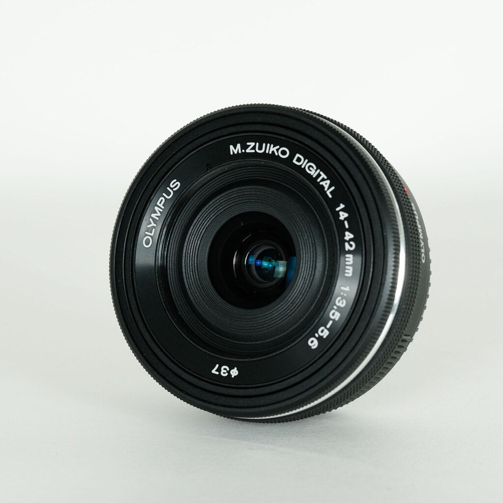 OLYMPUS M.ZUIKO DIGITAL ED 14-42mm F3.5-5.6 EZ ブラック
