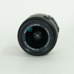 Nikon AF-S DX NIKKOR 18-55mm f3.5-5.6G VR II Nikon AF-S DX NIKKOR 18-55mm f3.5-5.6G VR II