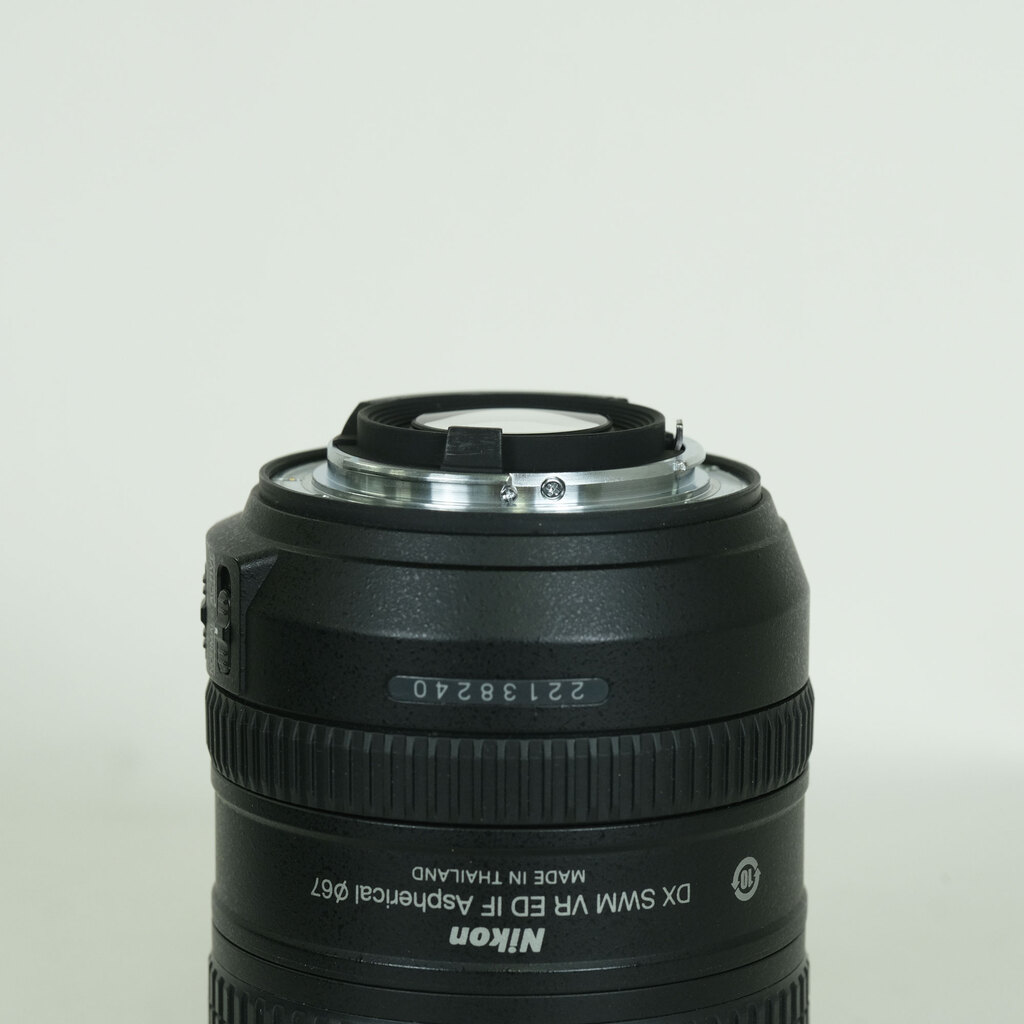 Nikon AF-S DX NIKKOR 16-85mm F3.5-5.6G ED VR Nikon AF-S DX NIKKOR 16-85mm F3.5-5.6G ED VR
