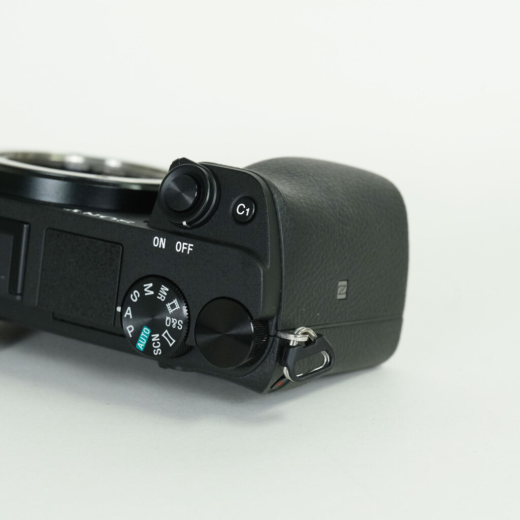 SONY α6400(ILCE-6400) SONY α6400(ILCE-6400)