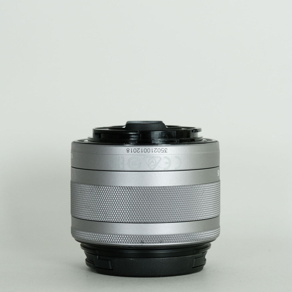 Canon EF-M15-45mm F3.5-6.3 IS STM