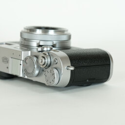 FUJIFILM X100F シルバー