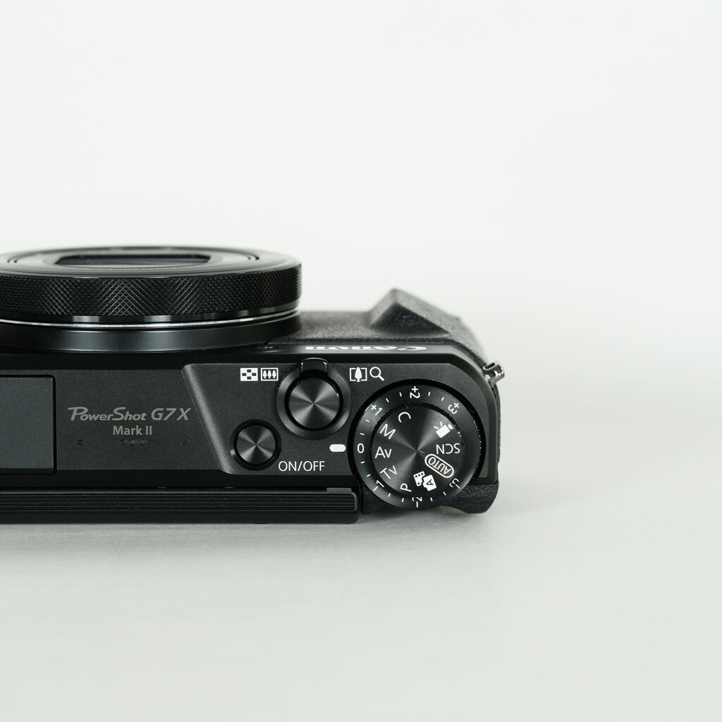 Canon PowerShot G7X Mark II Canon PowerShot G7X Mark II