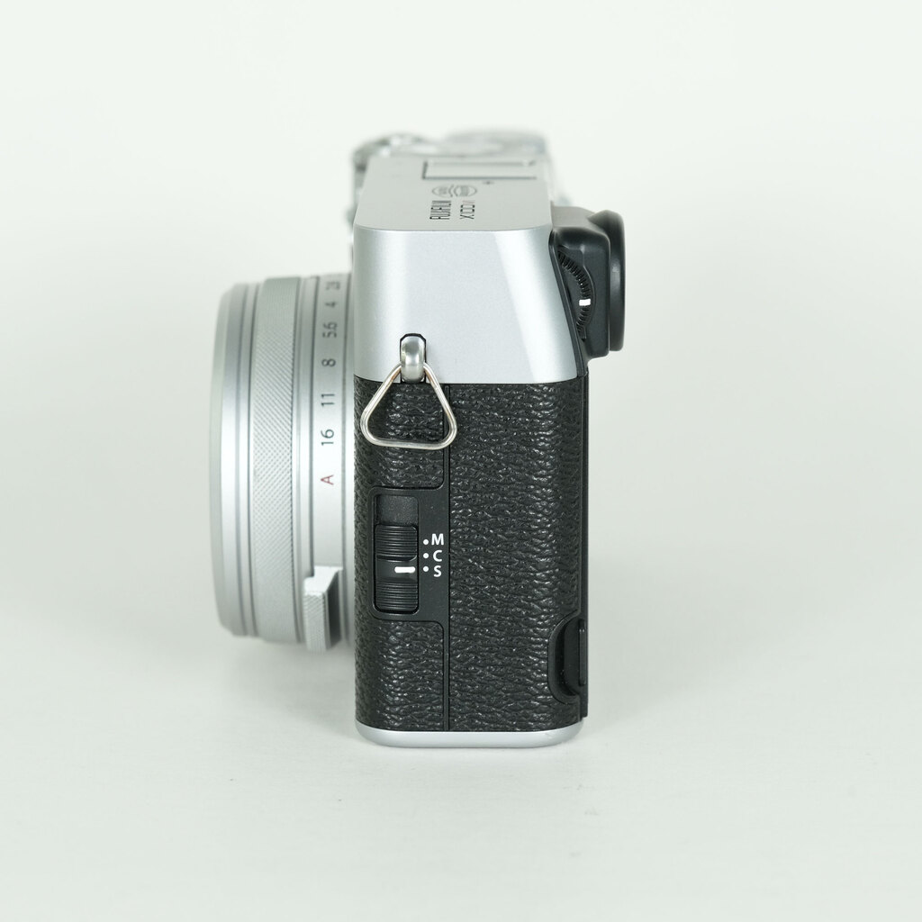 FUJIFILM X100VIの出品 | ONE SCENE（ワンシーン）