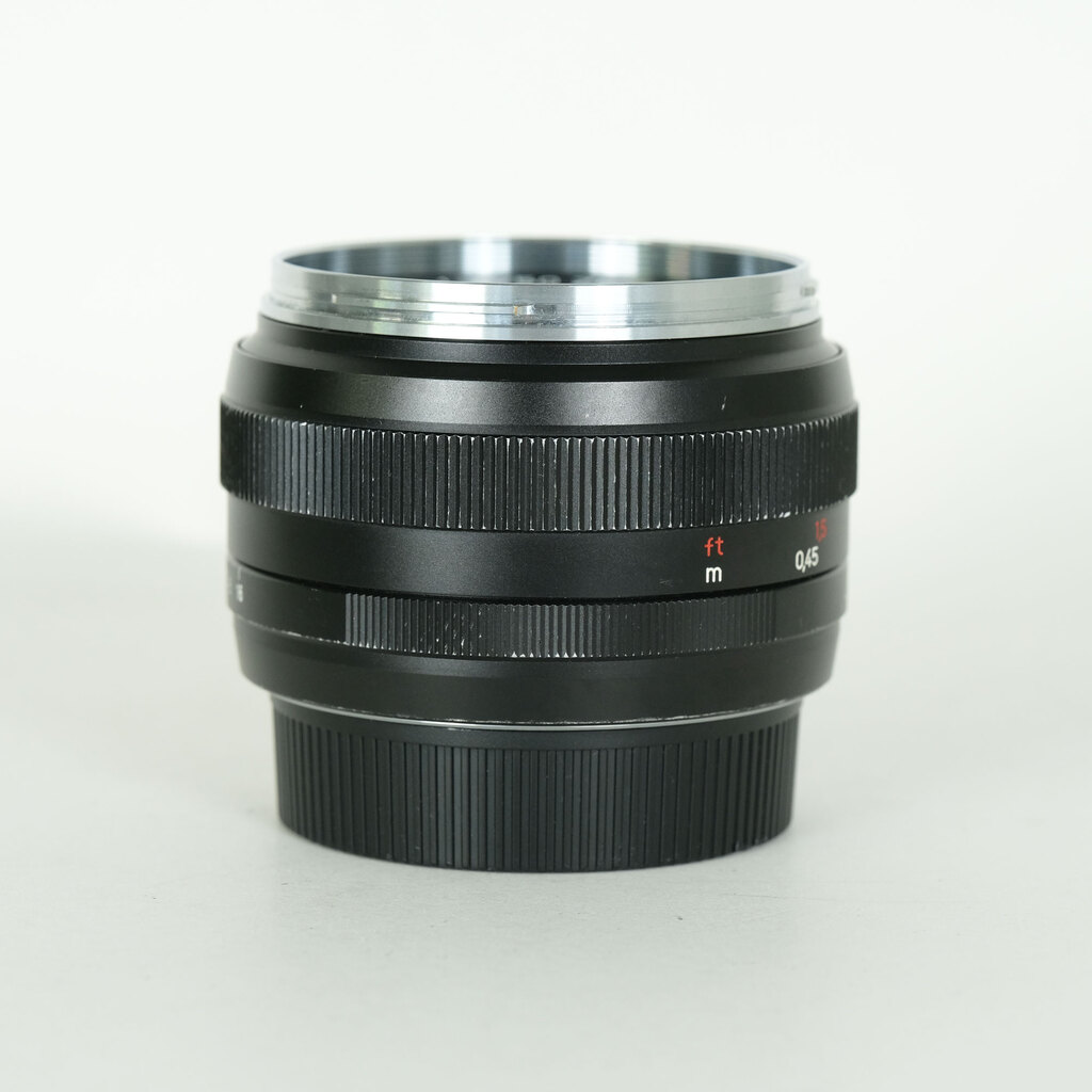 Carl Zeiss Planar T* 50mm F1.4 ZE [キヤノンEF用]