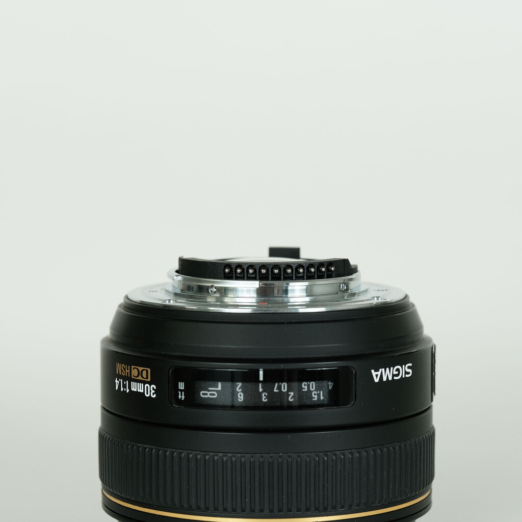SIGMA 30mm F1.4EX DC HSM (ニコンF用)
