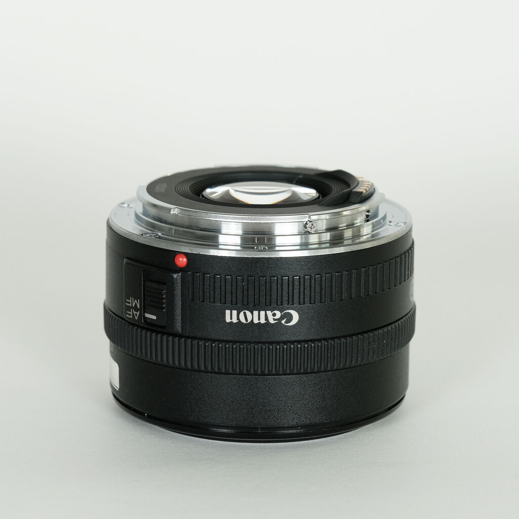 Canon EF35mm F2 Canon EF35mm F2