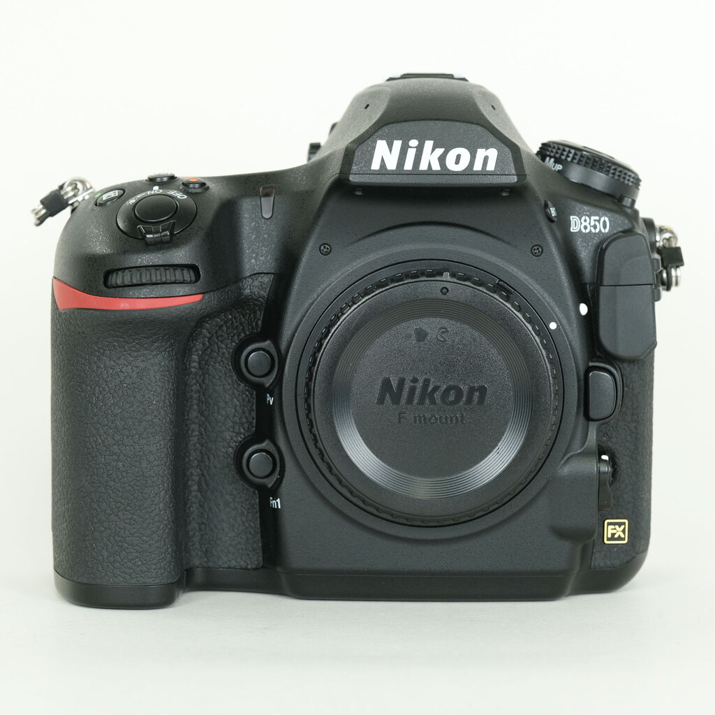Nikon D850