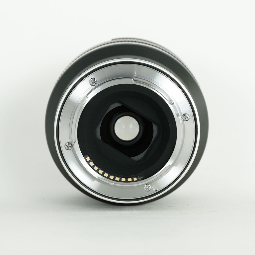 TAMRON 20mm F/2.8 Di III OSD M1:2 (Model F050) [ソニーE用]