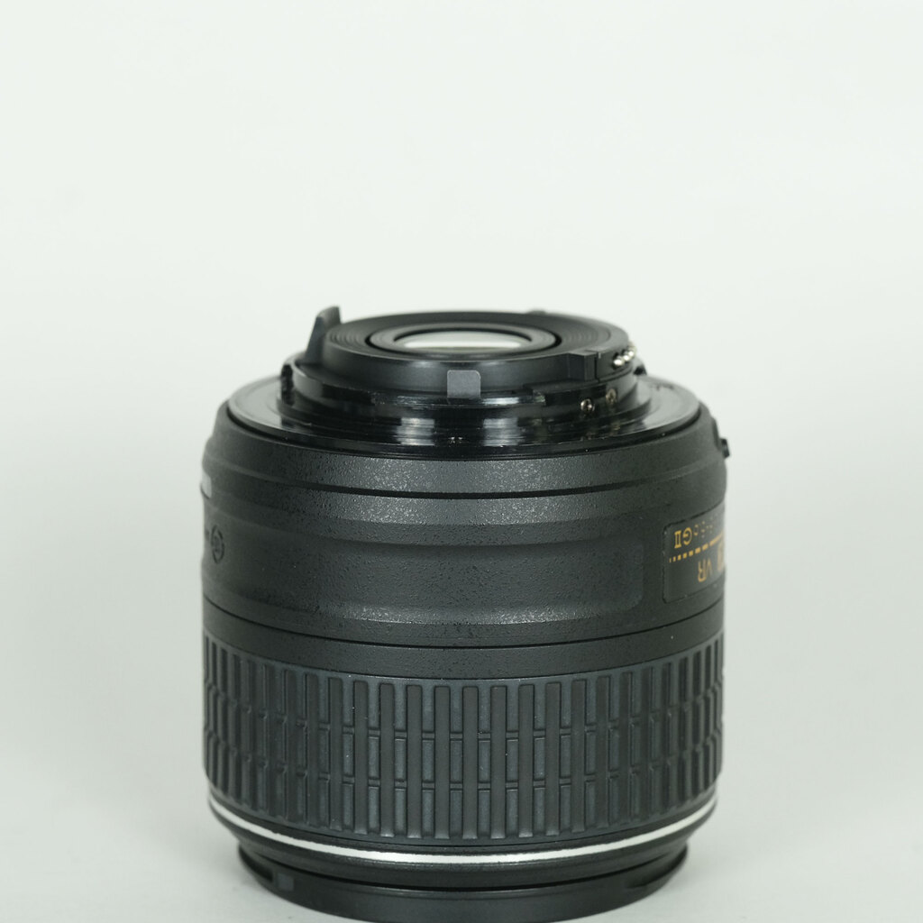 Nikon AF-S DX NIKKOR 18-55mm f3.5-5.6G VR II