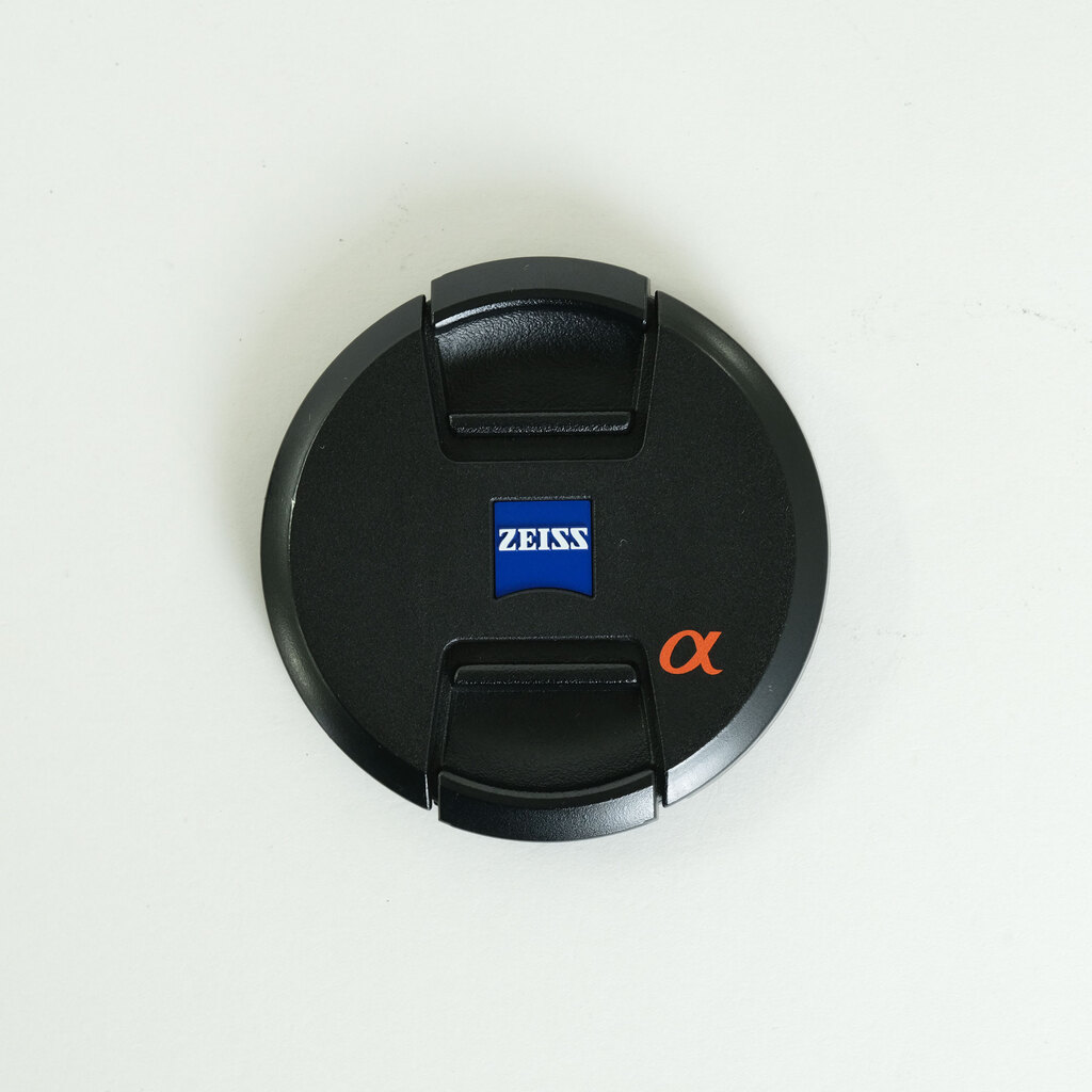 SONY Vario-Sonnar T＊ DT 16-80mm F3.5-4.5 ZA SAL1680Z