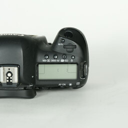 Canon EOS 5D Mark IV Canon EOS 5D Mark IV