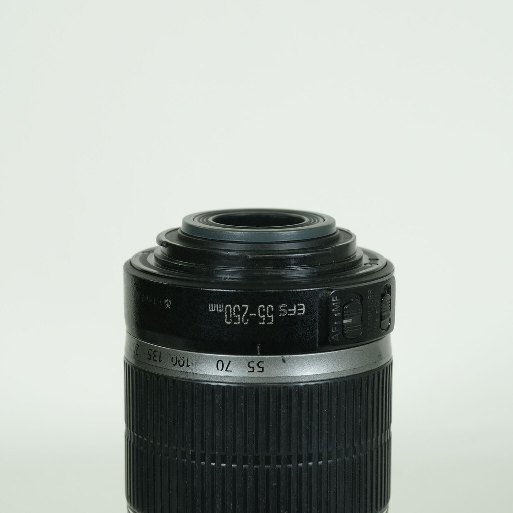 Canon EF-S55-250mm F4-5.6 IS