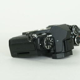 OLYMPUS OM-D E-M5 Mark II