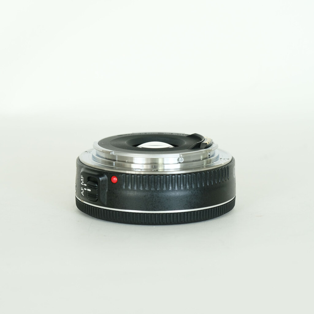 Canon EF40mm F2.8 STM