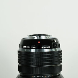 OLYMPUS M.ZUIKO DIGITAL ED 7-14mm F2.8 PRO OLYMPUS M.ZUIKO DIGITAL ED 7-14mm F2.8 PRO