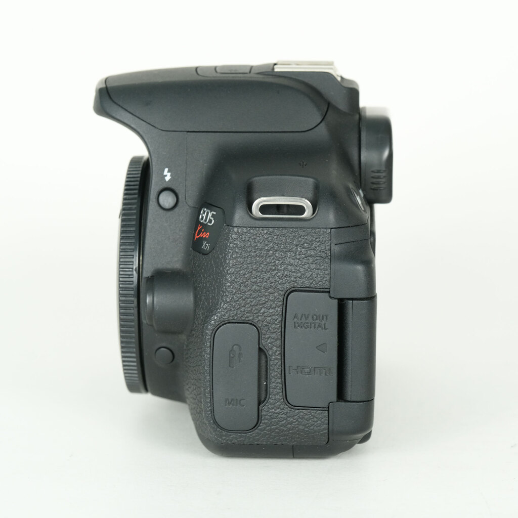 Canon EOS Kiss X7i