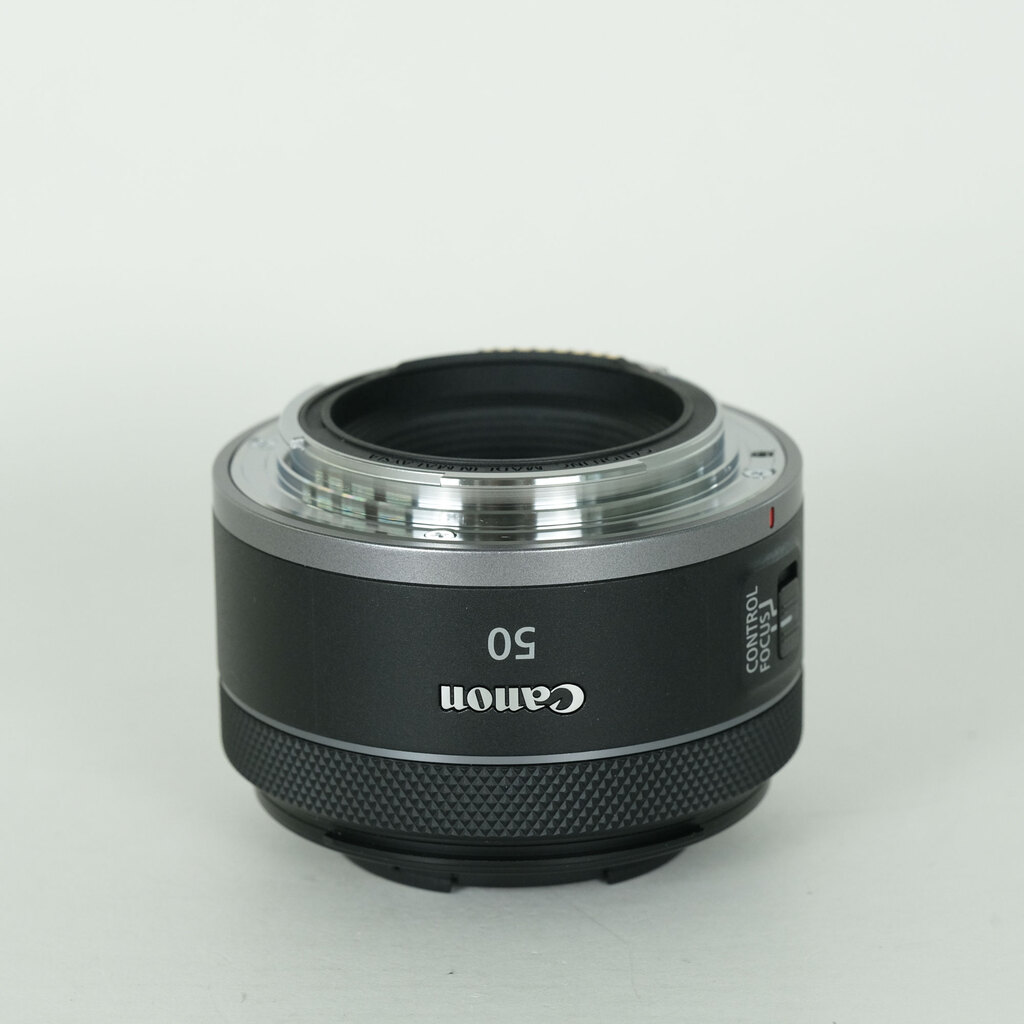 Canon RF50mm F1.8 STMの出品 | ONE SCENE（ワンシーン）