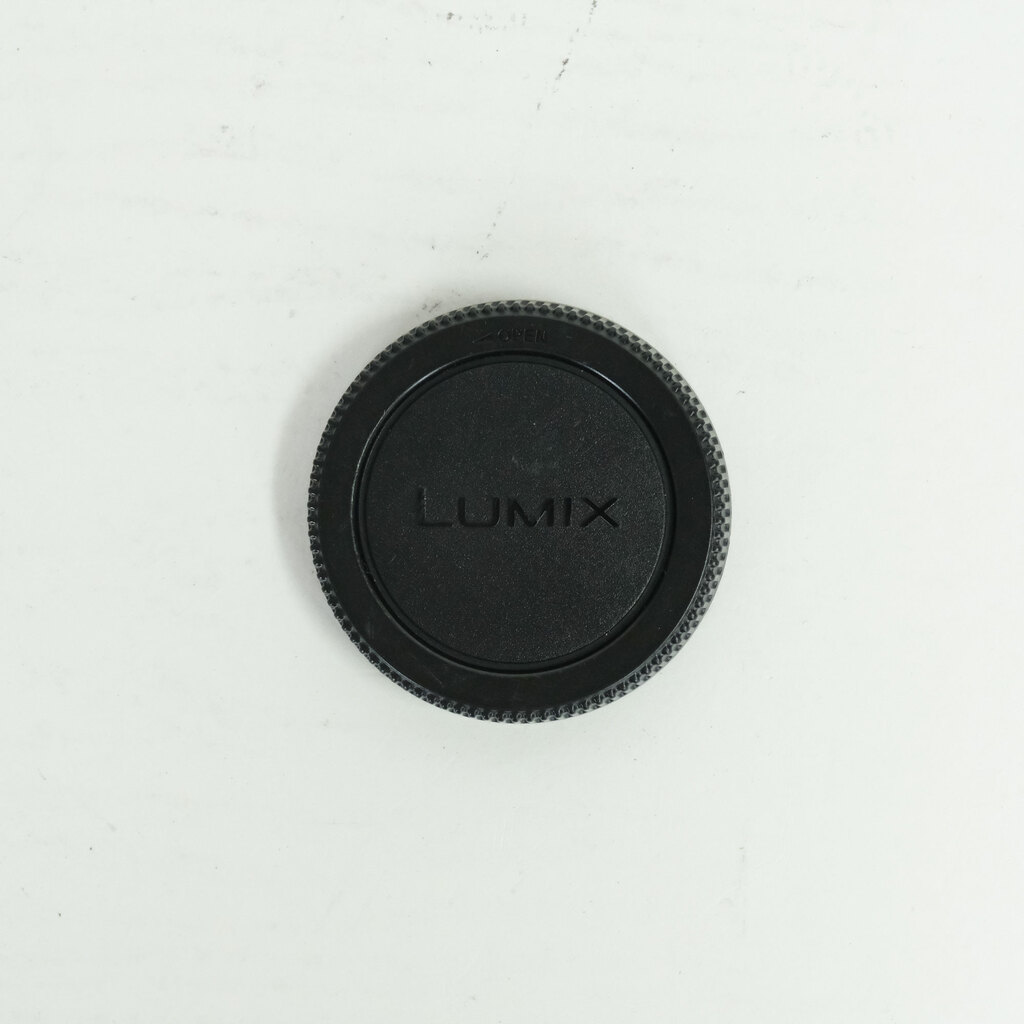 Panasonic LEICA DG VARIO-SUMMILUX 10-25mm / F1.7 ASPH. Panasonic LEICA DG VARIO-SUMMILUX 10-25mm / F1.7 ASPH.