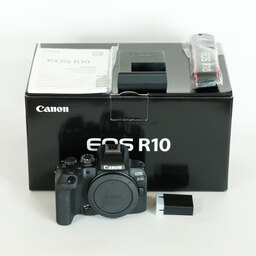 Canon EOS R10