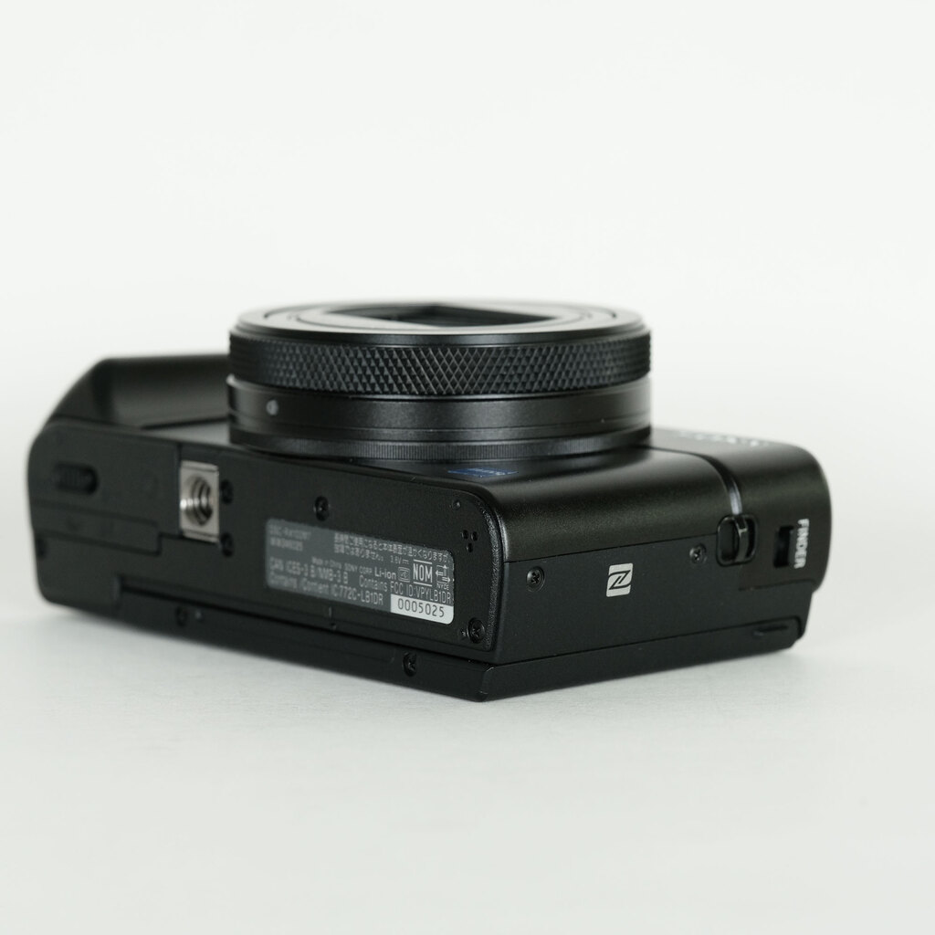 SONY Cyber-shot DSC-RX100M7 SONY Cyber-shot DSC-RX100M7