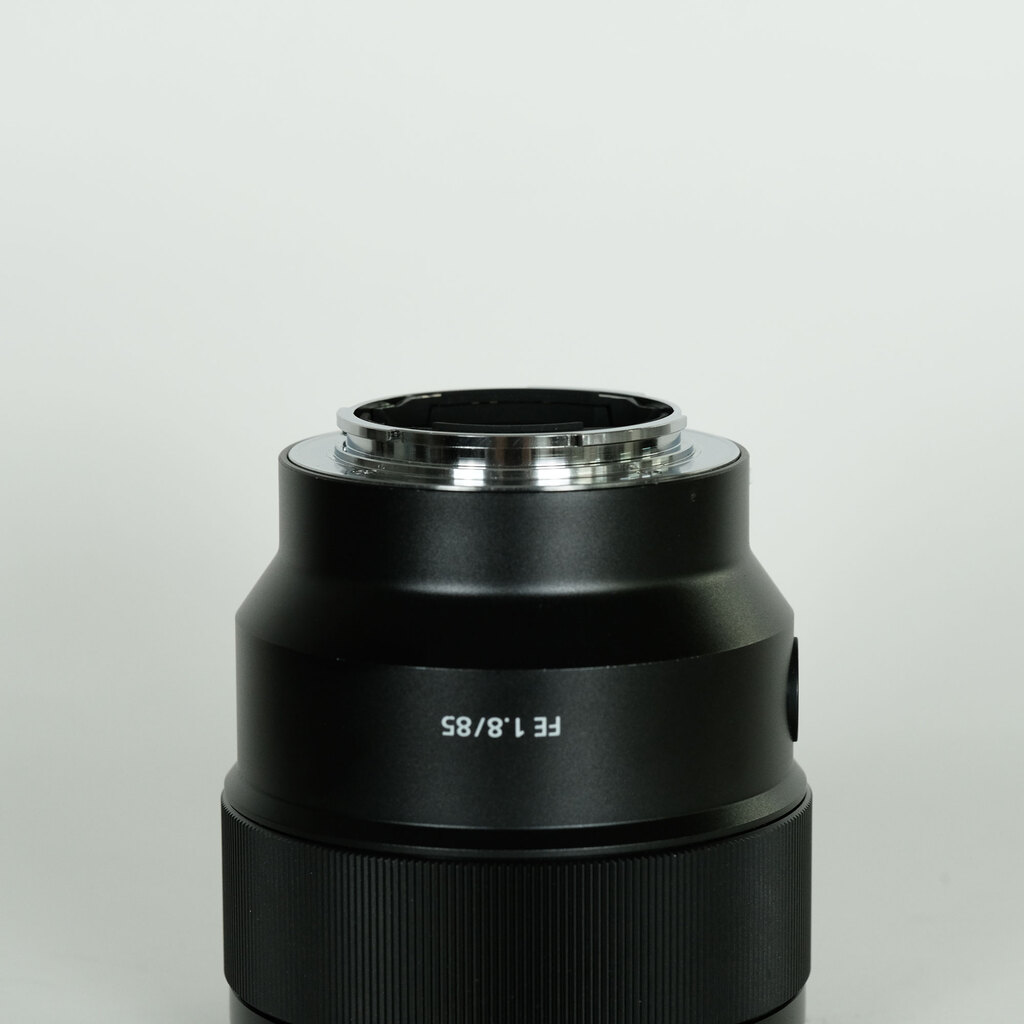 SONY FE 85mm F1.8 SEL85F18