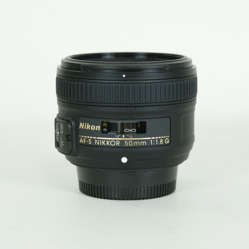Nikon AF-S NIKKOR 50mm f/1.8G Nikon AF-S NIKKOR 50mm f/1.8G