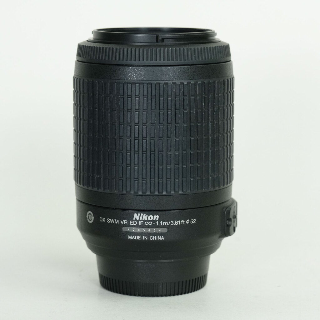 Nikon AF-S DX VR Zoom-Nikkor 55-200mm F4-5.6G IF-ED