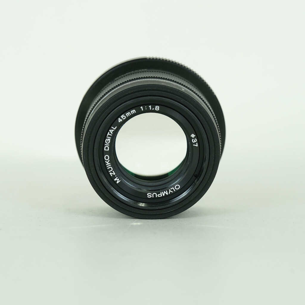 OLYMPUS M.ZUIKO DIGITAL 45mm F1.8