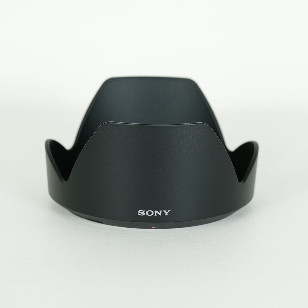 SONY FE 24-240mm F3.5-6.3 OSS SEL24240