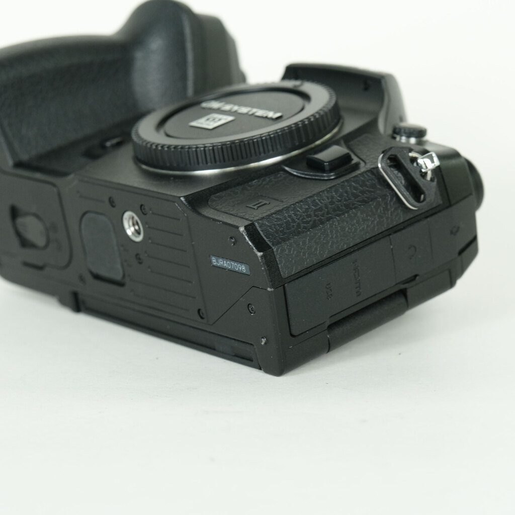 OM SYSTEM OM-1 Mark IIの出品 | ONE SCENE（ワンシーン）