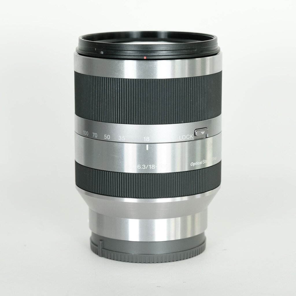 SONY E18-200mm F3.5-6.3 OSS SEL18200
