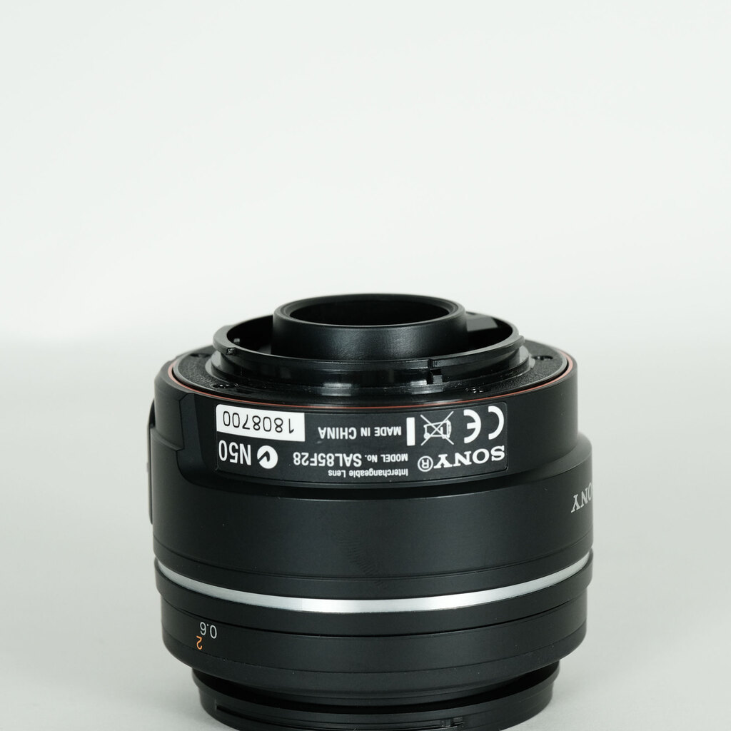 SONY 85mm F2.8 SAM SAL85F28