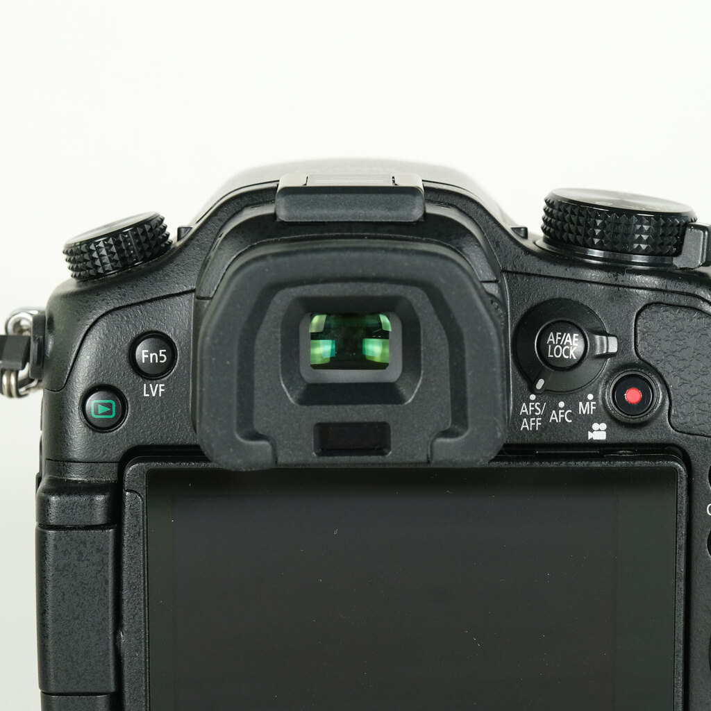 Panasonic LUMIX DMC-GH3 Panasonic LUMIX DMC-GH3