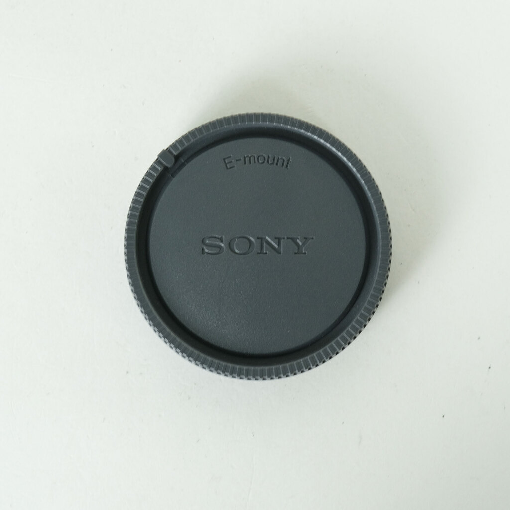 SONY FE 28mm F2 SEL28F20の出品 | ONE SCENE（ワンシーン）