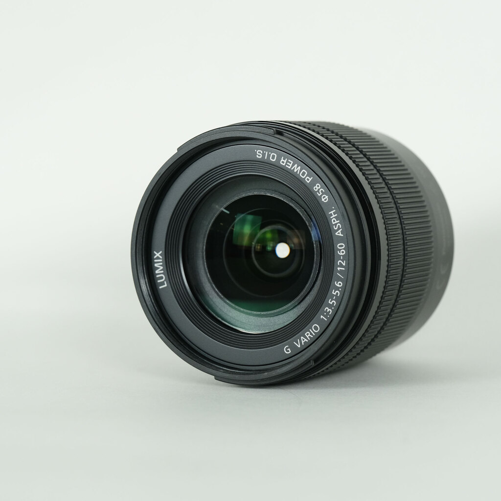 Panasonic LUMIX G VARIO 12-60mm / F3.5-5.6 ASPH. / POWER O.I.S.の