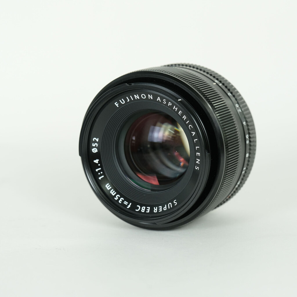 FUJIFILM XF35mmF1.4 Rの出品 | ONE SCENE（ワンシーン）