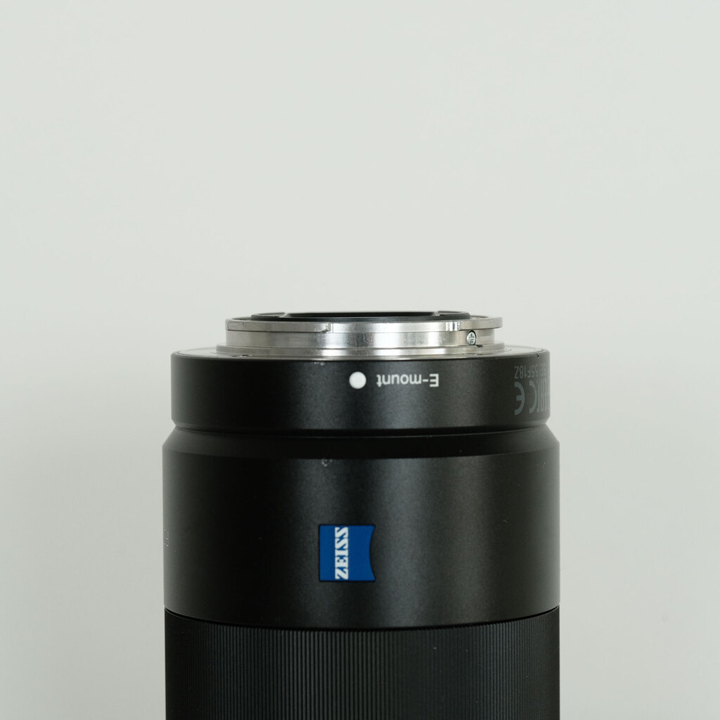 SONY Sonnar T* FE 55mm F1.8 ZA SEL55F18Z SONY Sonnar T* FE 55mm F1.8 ZA SEL55F18Z