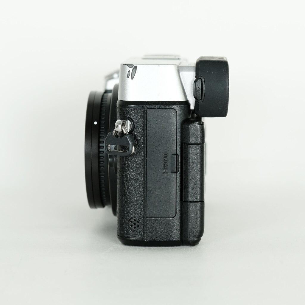 Panasonic LUMIX DMC-GX8 ボディ シルバーの出品 | ONE SCENE（ワン