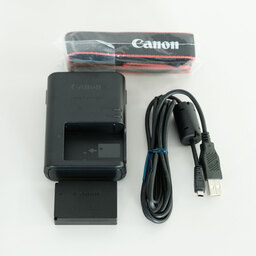 Canon EOS M100 Canon EOS M100