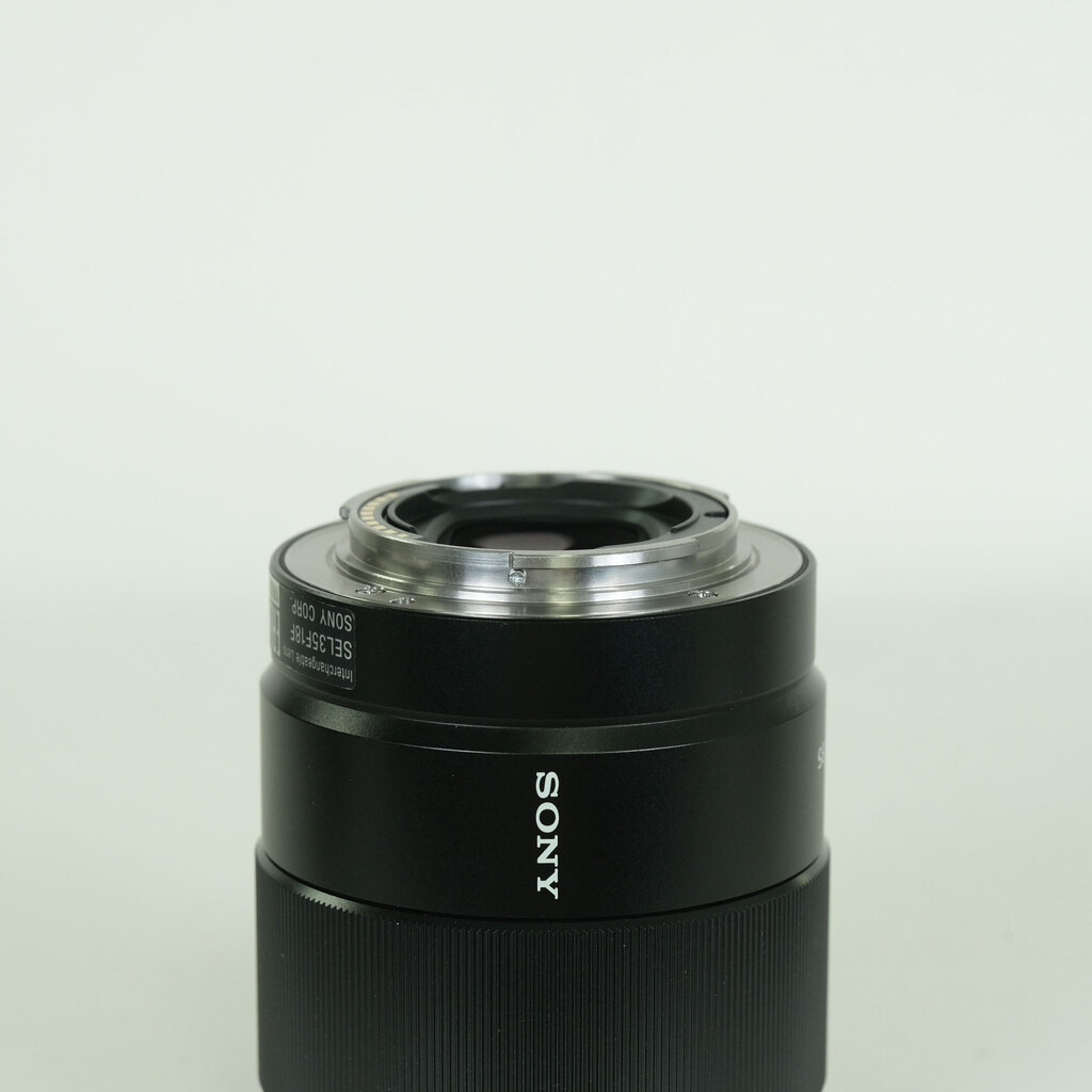 SONY FE 35mm F1.8 SEL35F18F SONY FE 35mm F1.8 SEL35F18F