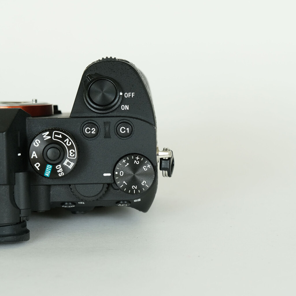 SONY α7RIII ボディ ILCE-7RM3A   【後期モデル 液晶下部にSONYロゴなし】