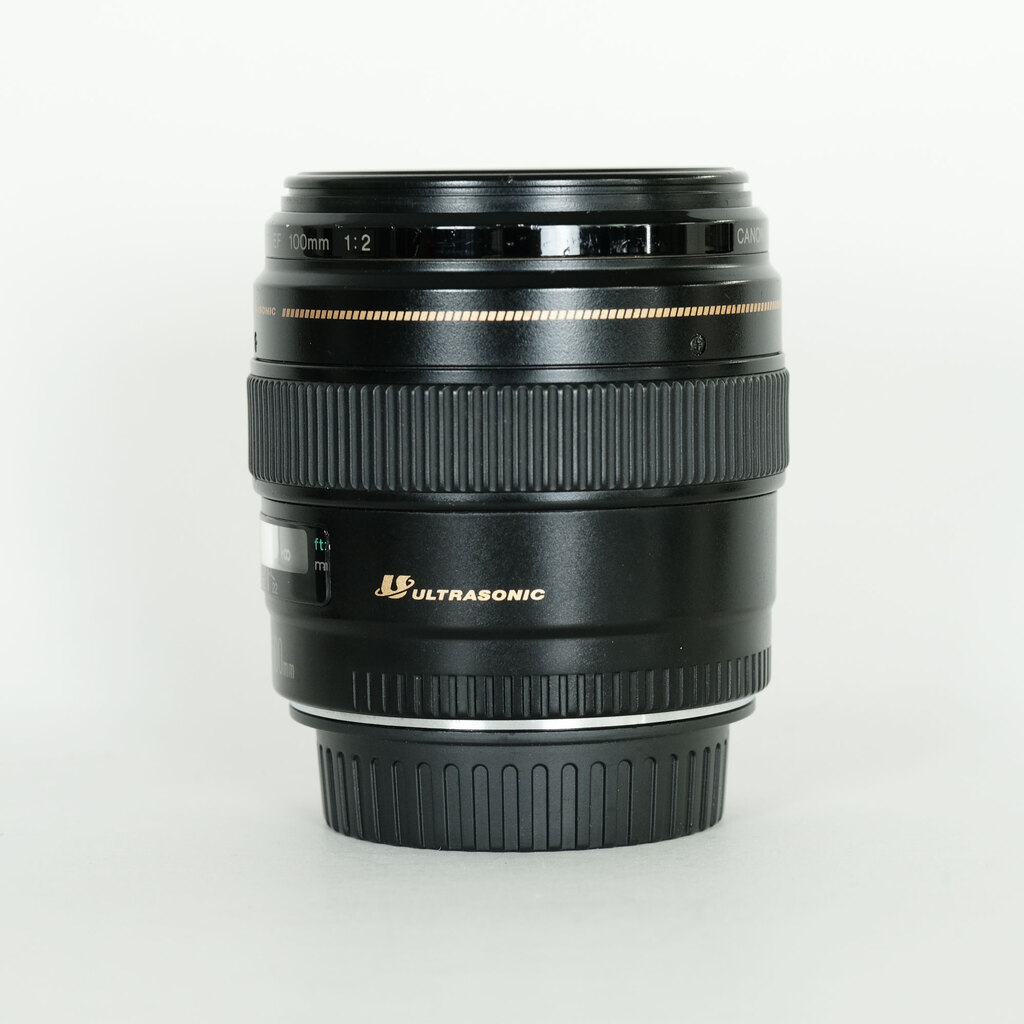 Canon EF100mm F2 USM