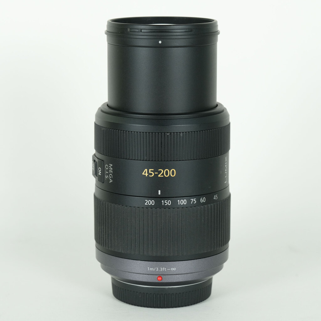 Panasonic LUMIX G VARIO 45-200mm F4.0-F5.6 MEGA O.I.S. H-FS045200 Panasonic LUMIX G VARIO 45-200mm F4.0-F5.6 MEGA O.I.S. H-FS045200