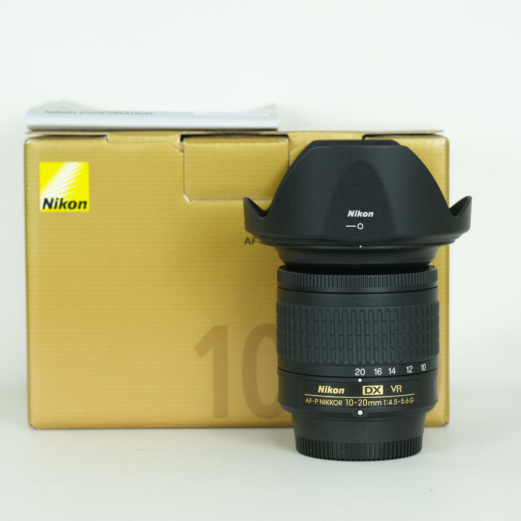 Nikon AF-P DX NIKKOR 10-20mm F4.5-5.6G VR Nikon AF-P DX NIKKOR 10-20mm F4.5-5.6G VR