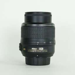 Nikon AF-S DX NIKKOR 18-55mm F3.5-5.6 G VR Nikon AF-S DX NIKKOR 18-55mm F3.5-5.6 G VR