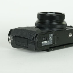 FUJIFILM X30 ブラック