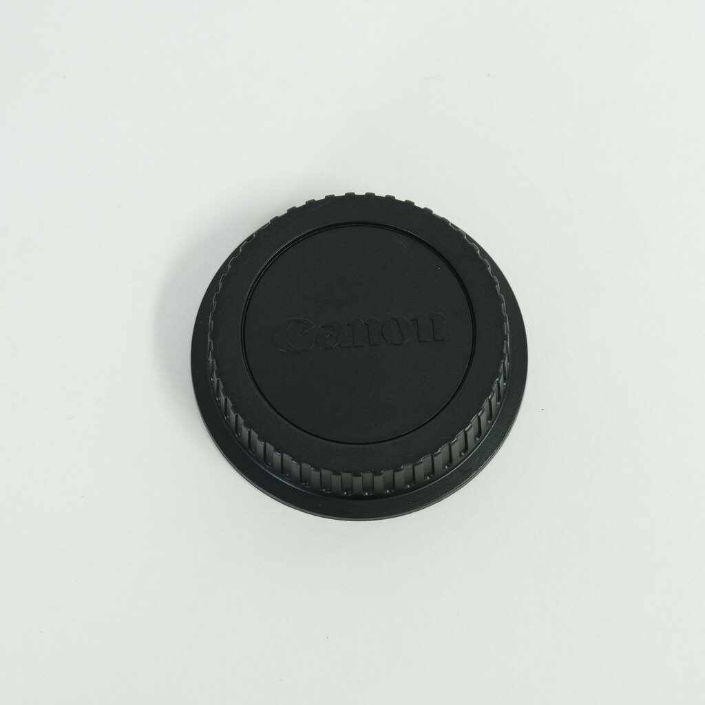 Canon EF28mm F1.8 USM Canon EF28mm F1.8 USM