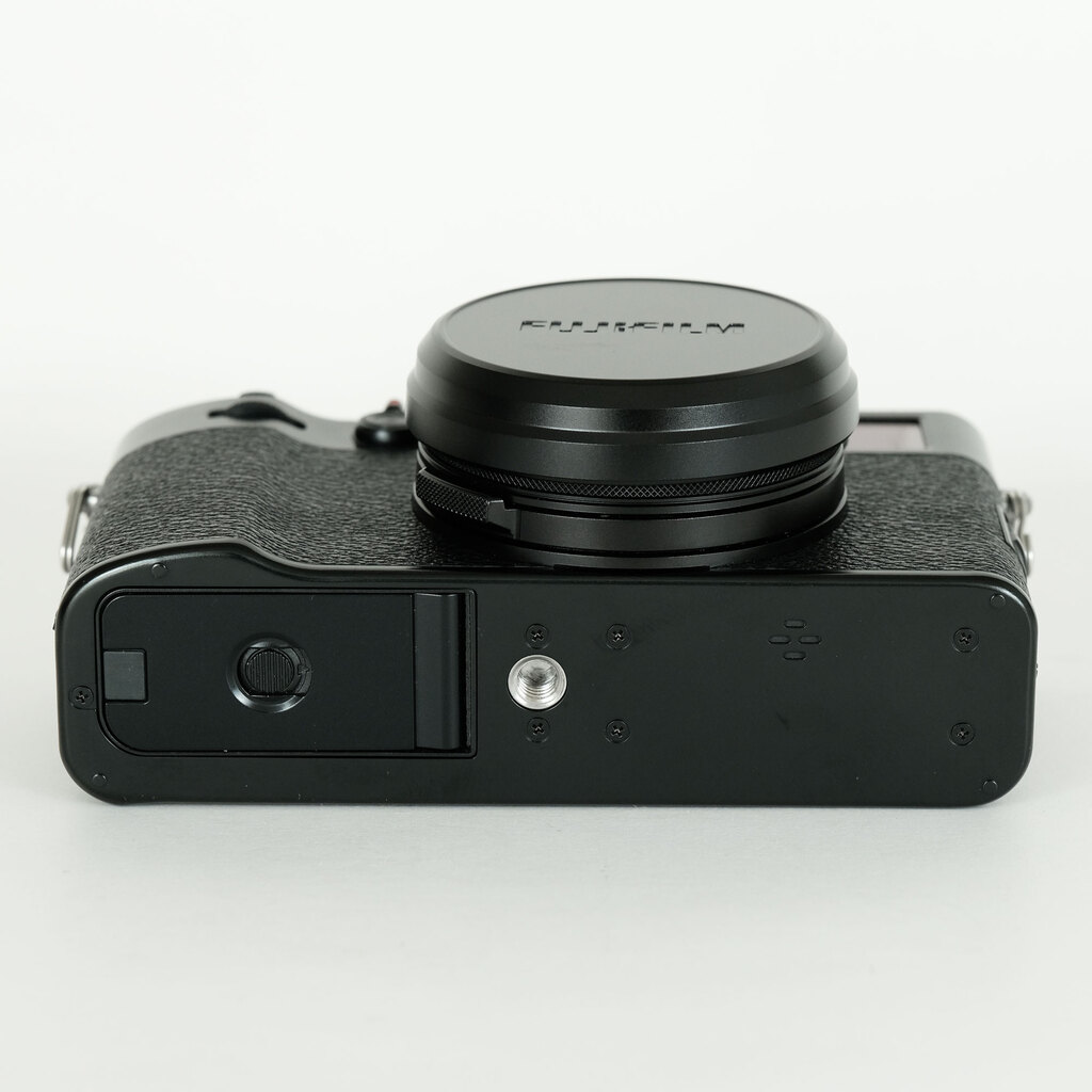 FUJIFILM X100V ブラック