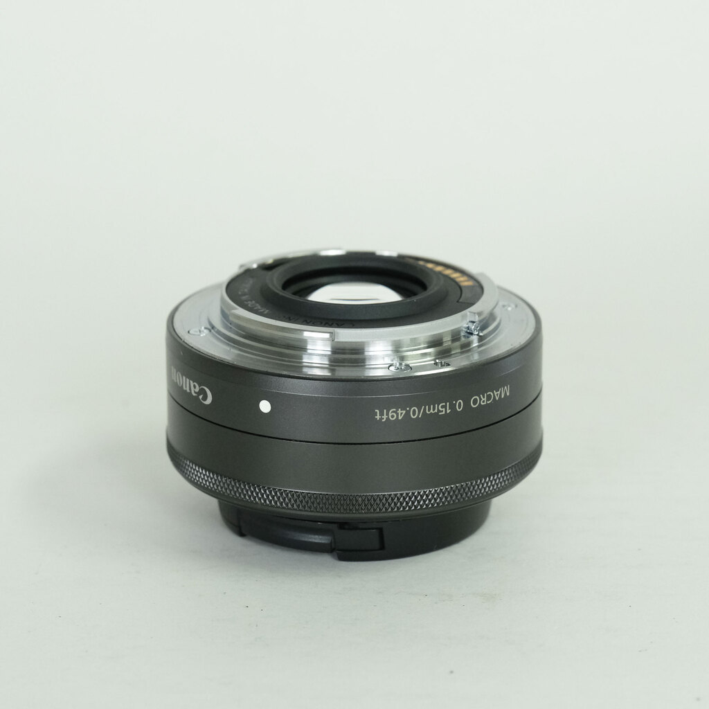 Canon EF-M22mm F2 STM